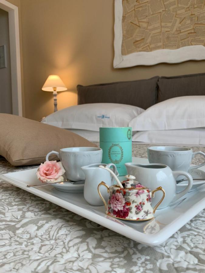 Hotel White House Luxury Hospitality à Olbia Extérieur photo